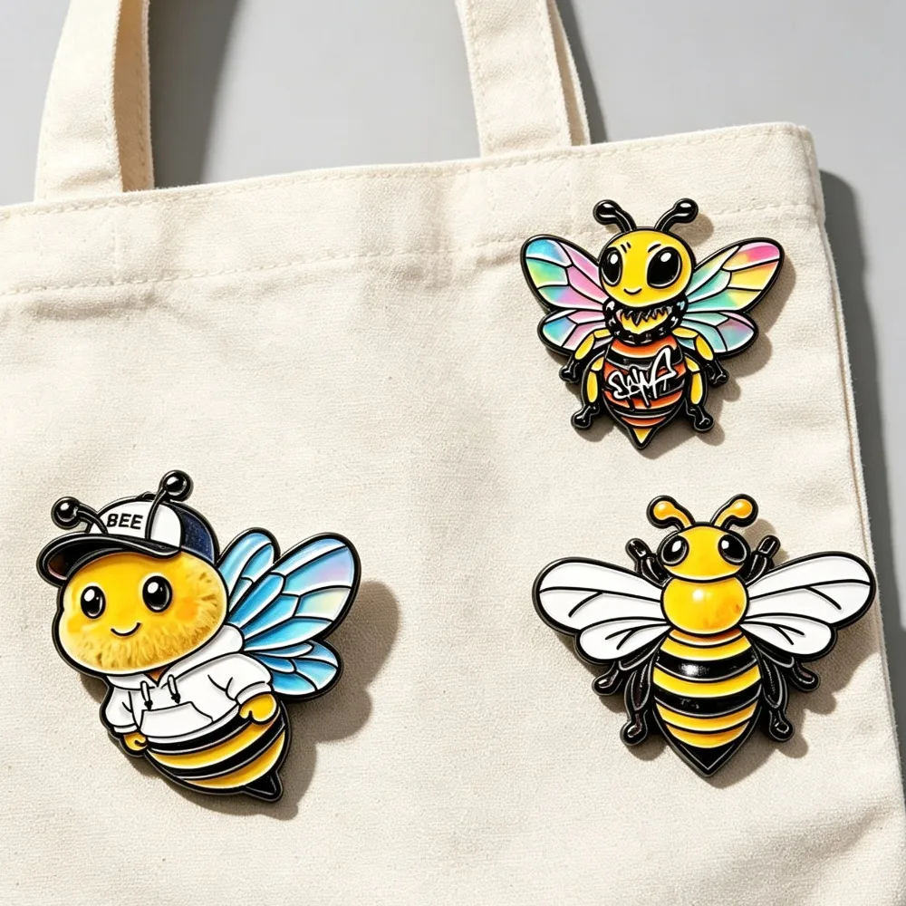 Insignias esmaltadas abeja kawaii para bolsos y ropa táctica