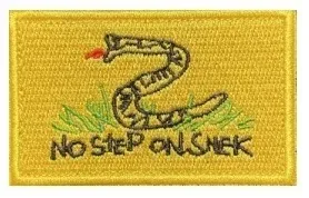 Parche táctico bordado Gadsden Viper para gorra con velcro - imagen 3