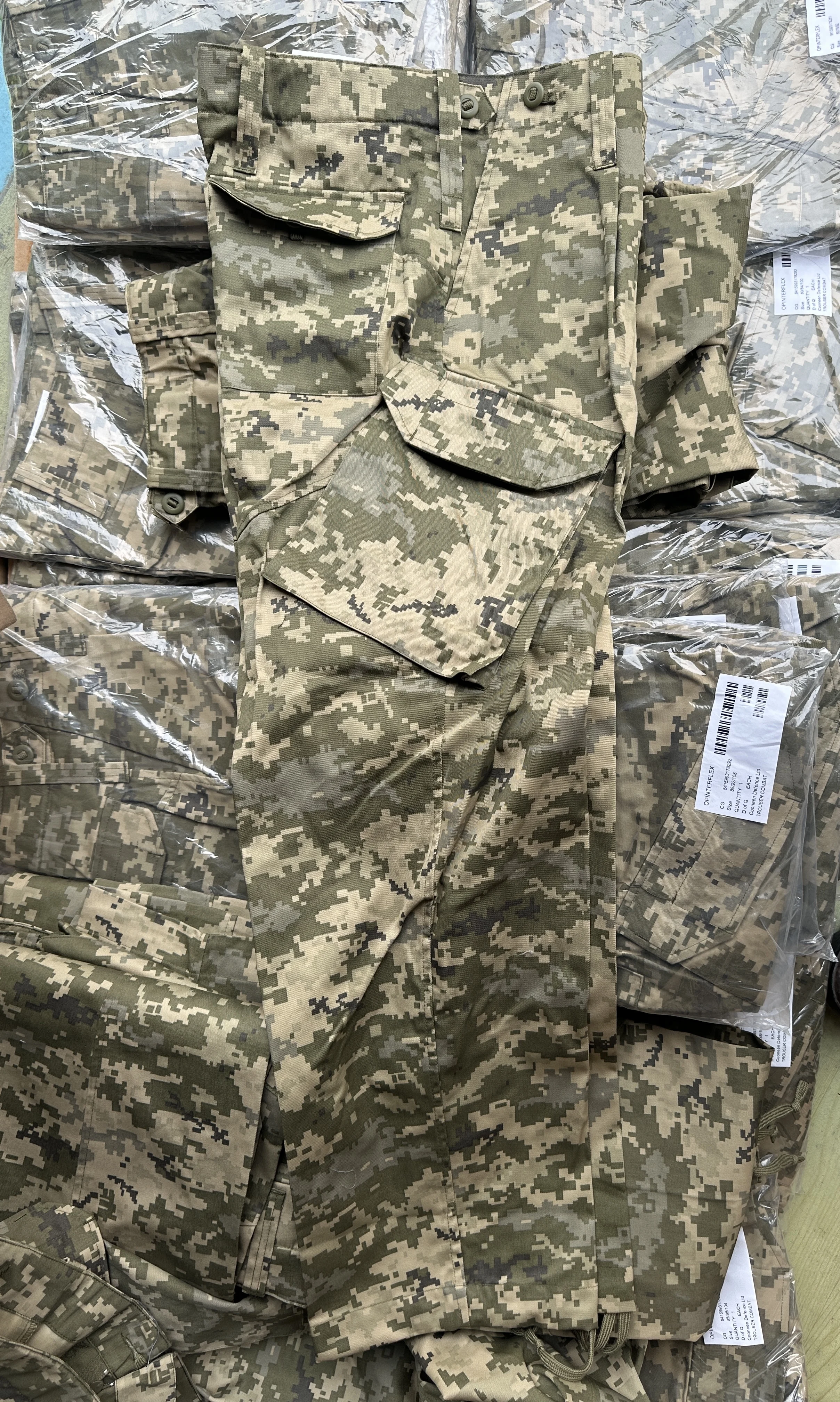 Pantalones tácticos camuflaje ucraniano al aire libre - imagen 4