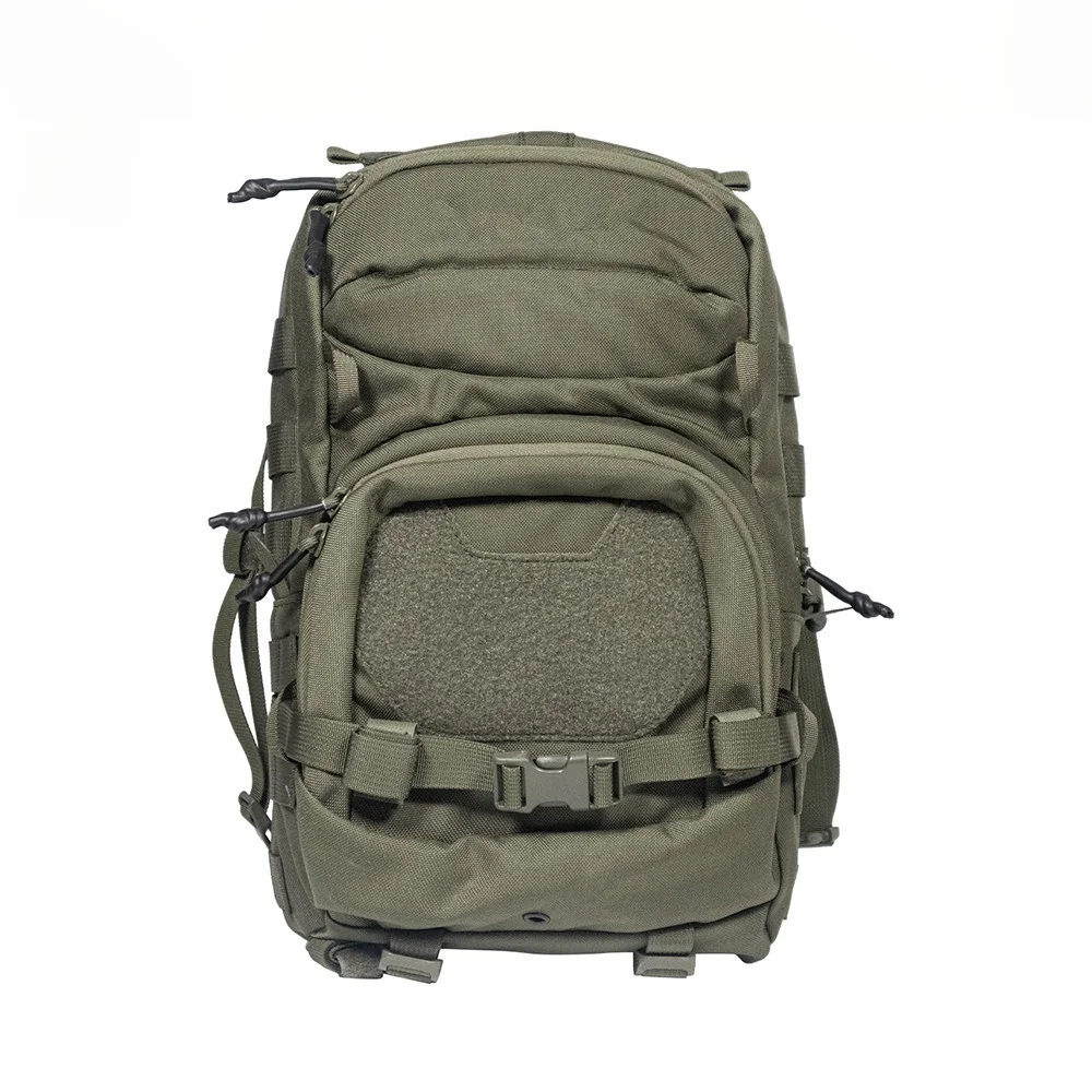 Chaleco mochila de nailon rojo‑verde en posición frontal