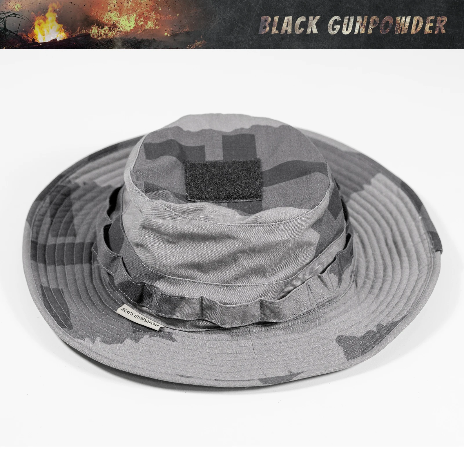 Sombrero en condiciones de campo