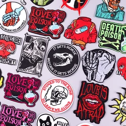 Parche bordado fusible calavera punk para planchar en ropa táctica