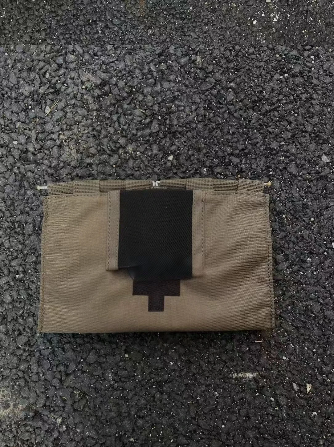 Bolsa médica camuflaje con sistema de apertura rápida