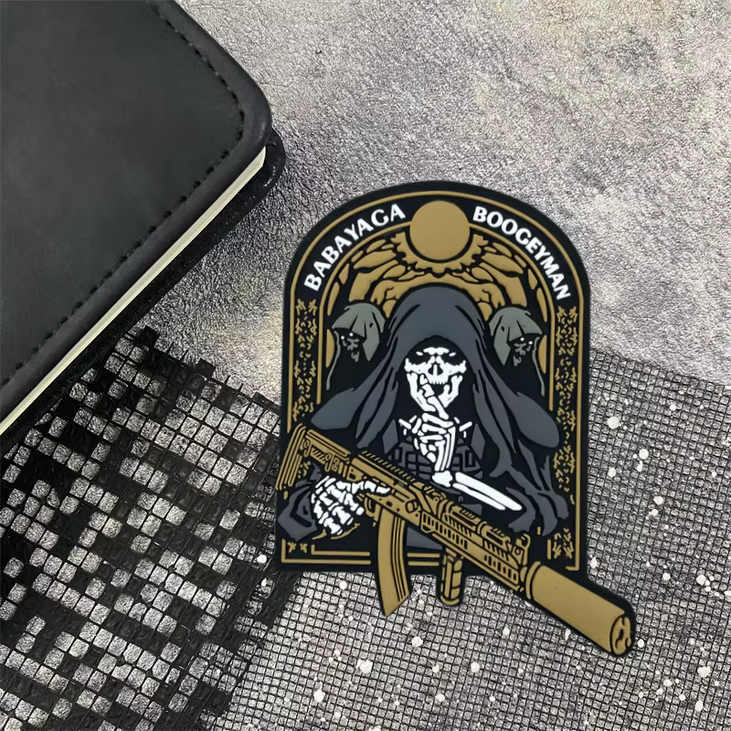 Parche PVC táctico 3D con calavera moral militar – Gancho y bucle - imagen 4