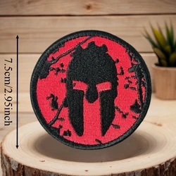 Parche bordado calavera espartana con velcro para chaleco y mochila