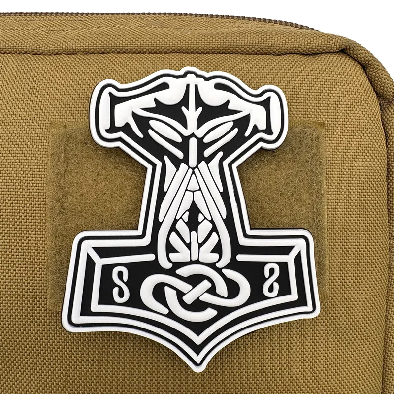 Insignia para brazo con acabado resistente