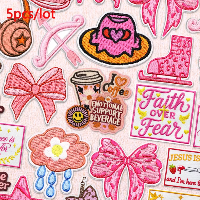 Parche termoadhesivo lazo rosa bordado para ropa y mochilas
