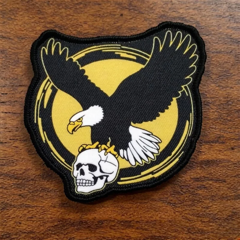 Parche táctico con velcro cráneo y águila militar - imagen 3