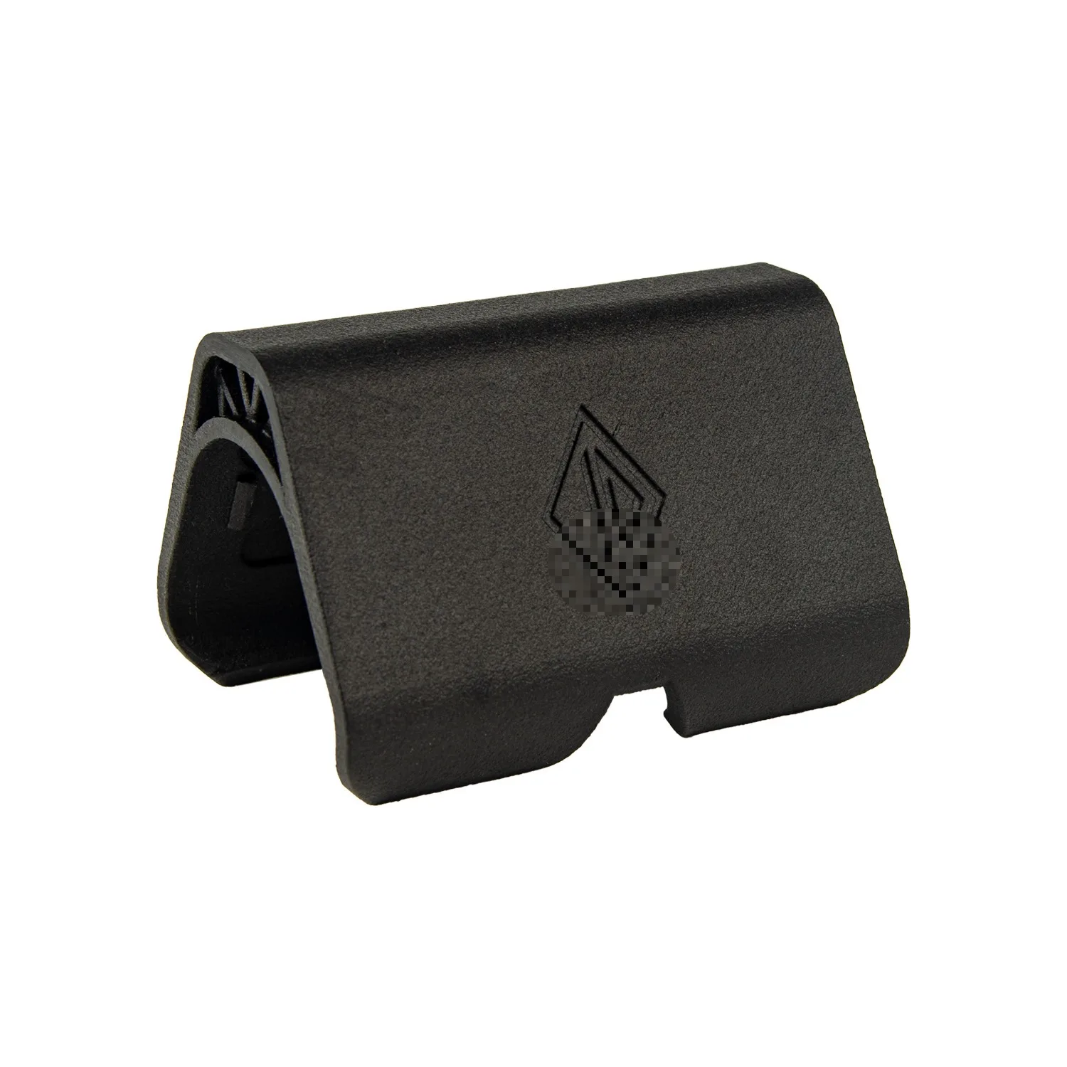 Soporte trasero táctico visto desde ángulo posterior