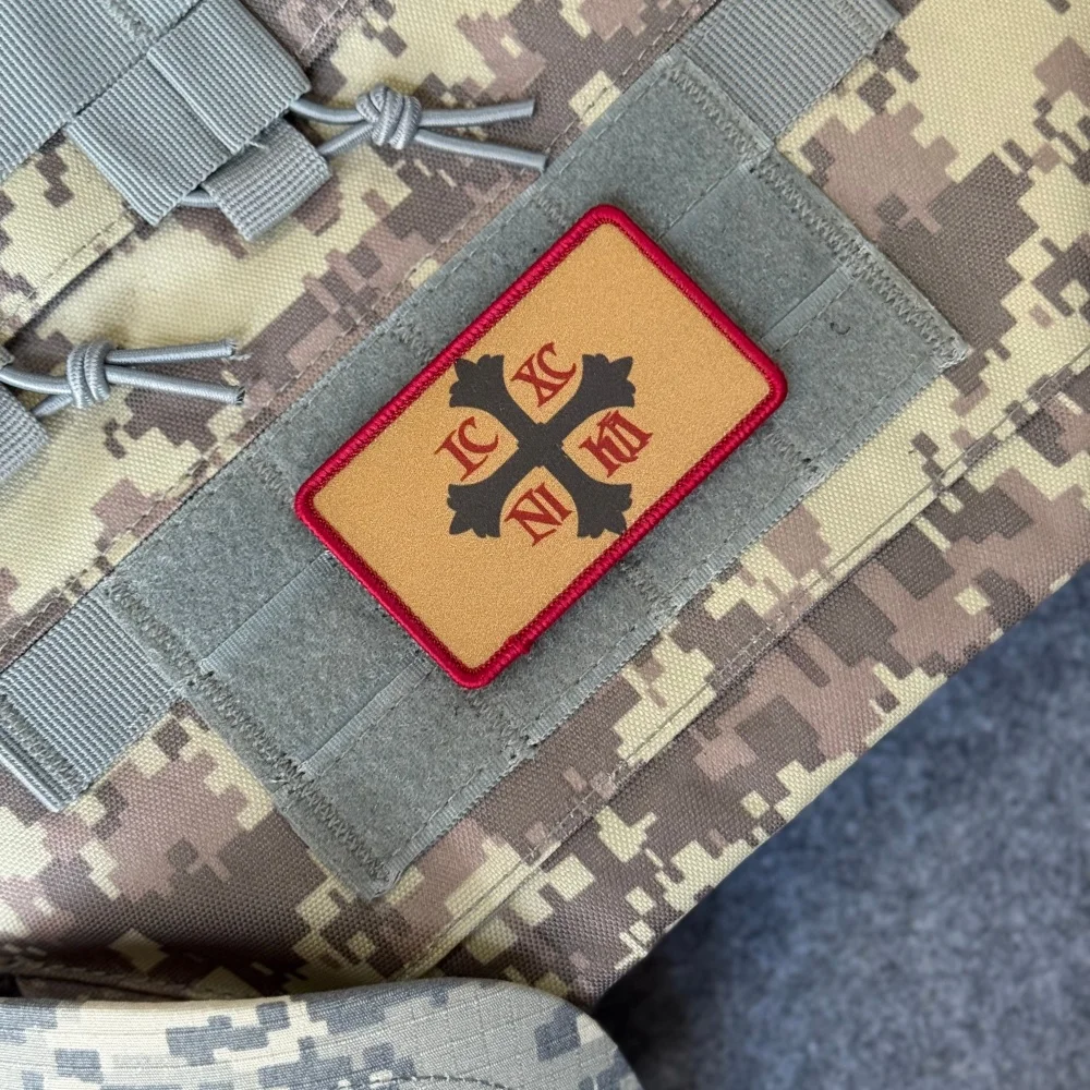Parche táctico cruz ortodoxa chevron con velcro para mochila - imagen 5