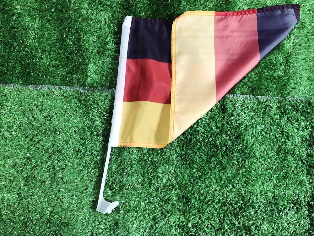 Bandera de Alemania para coche con asta de plástico resistente - imagen 4