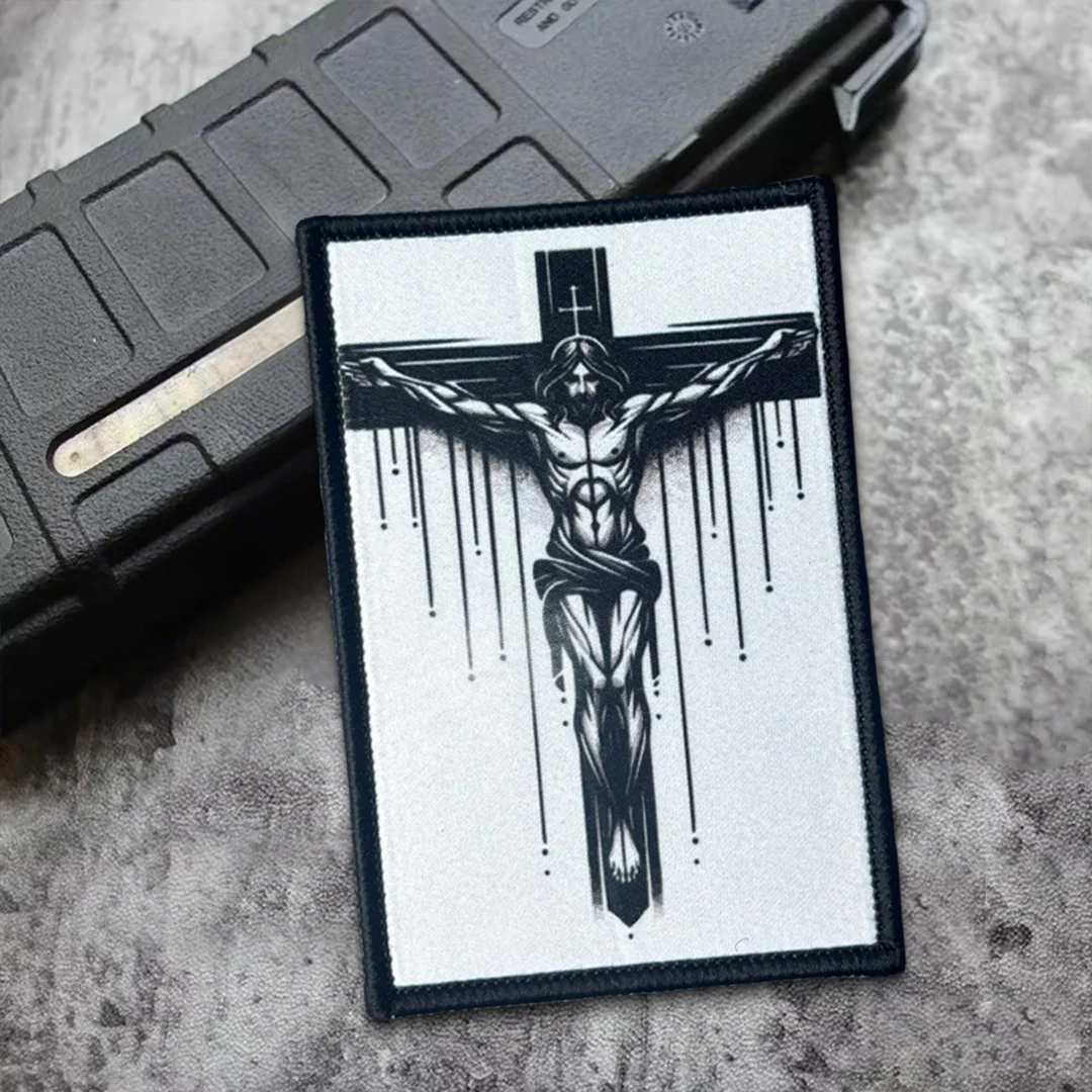 Parche táctico cruz cristiana con gancho y bucle para chaqueta - imagen 3
