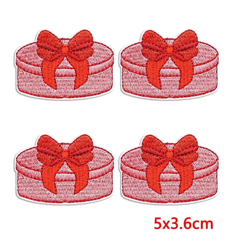 Parche termoadhesivo bordado mariposa rosa con corazón San Valentín - imagen 3