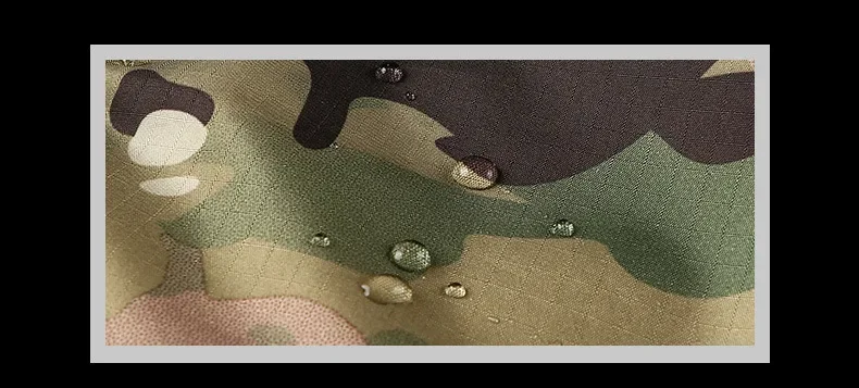 Detalle de chaqueta táctica para chaqueta de caza y senderismo