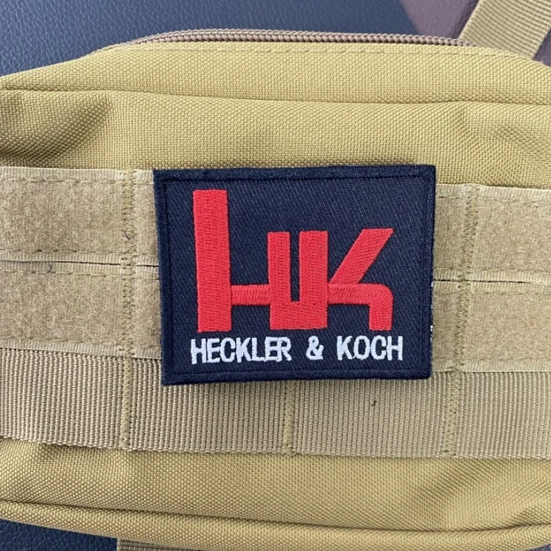 Parche HK GLOCK visto de frente mostrando detalle del bordado