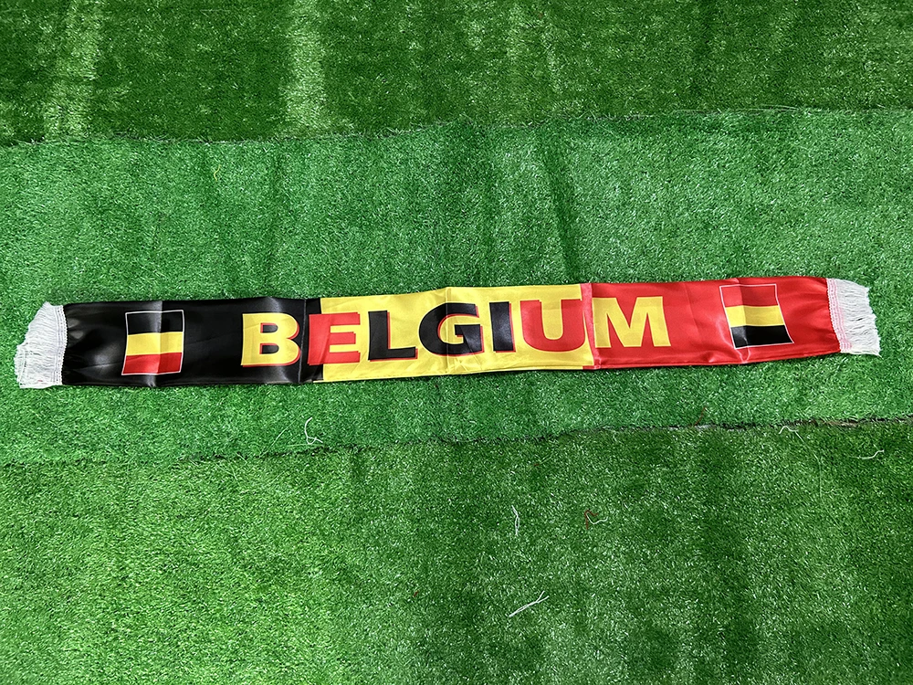 Bufanda bandera Bélgica Sky Flag, doble cara satén con borlas