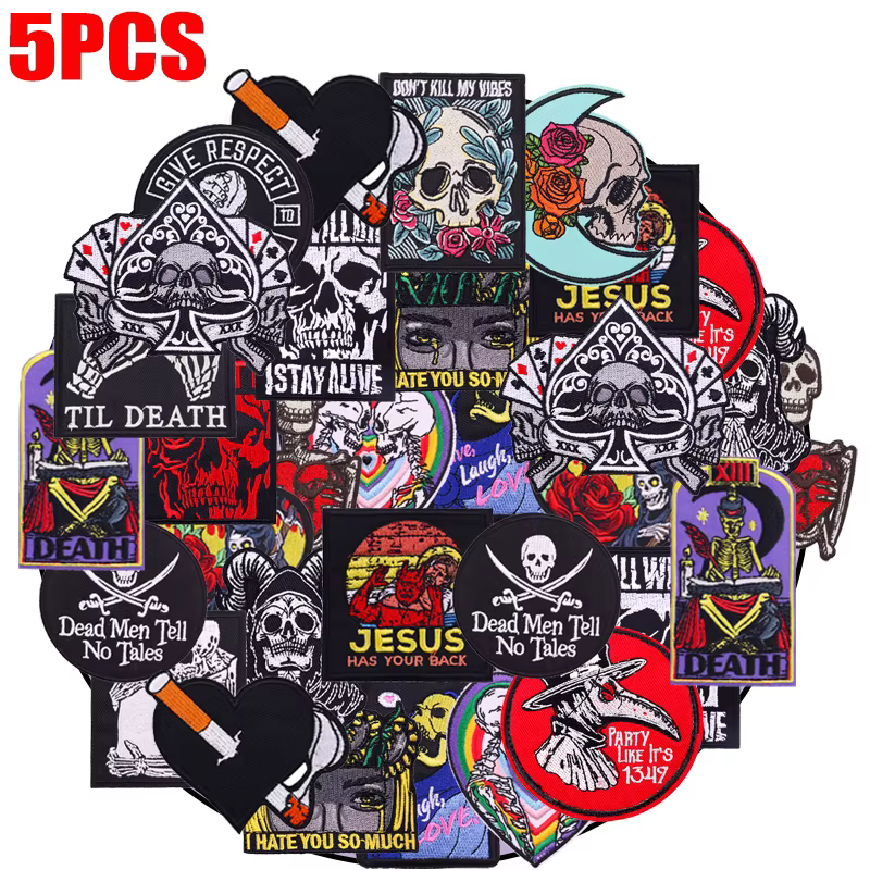 Parche bordado tipo calavera para ropa