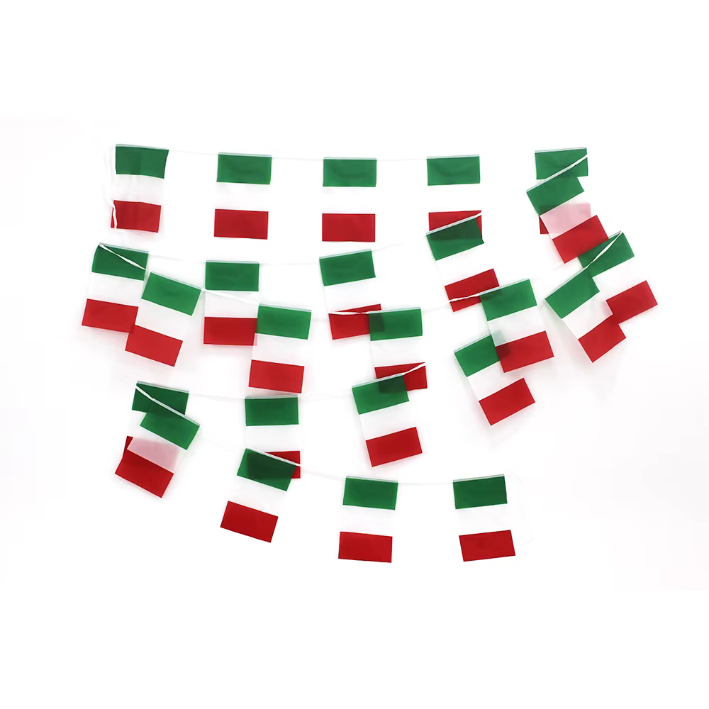 Banderín italiano grande colgado en fiesta