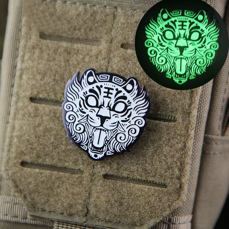 Parche táctico metal ciervo glow MOLLE insignia militar