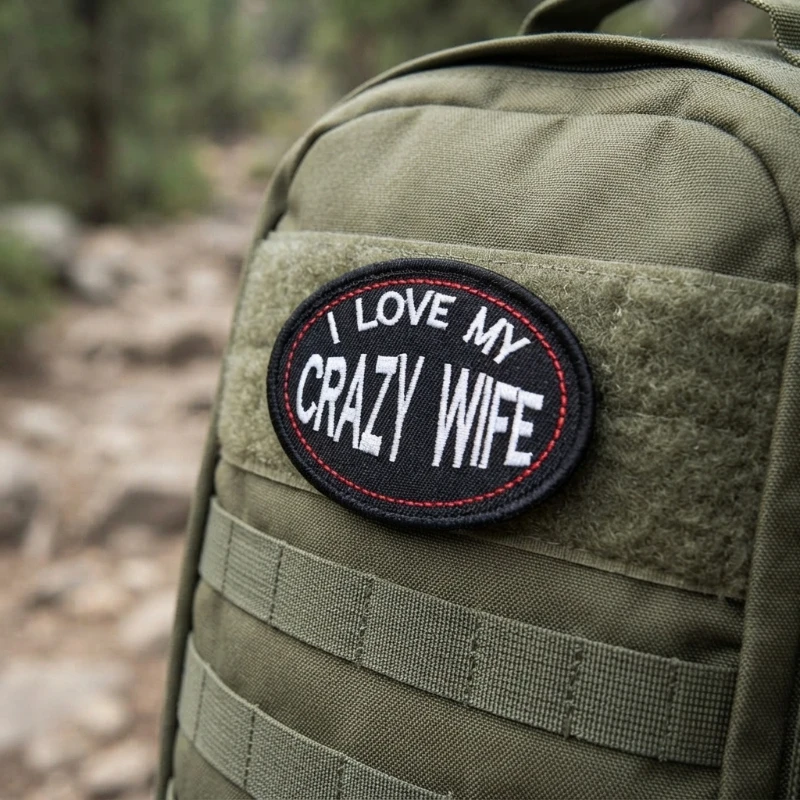 Parche moral bordado velcro 'I Love My Crazy Wife' para mochila y chaqueta