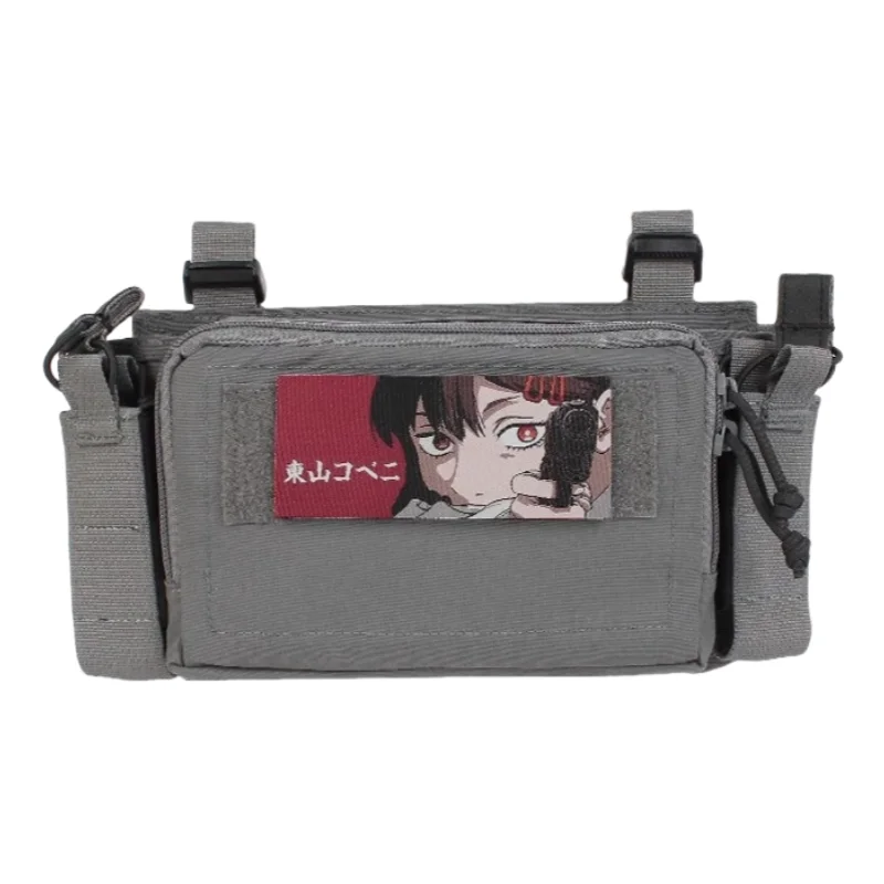 Parche aplicado en mochila táctica
