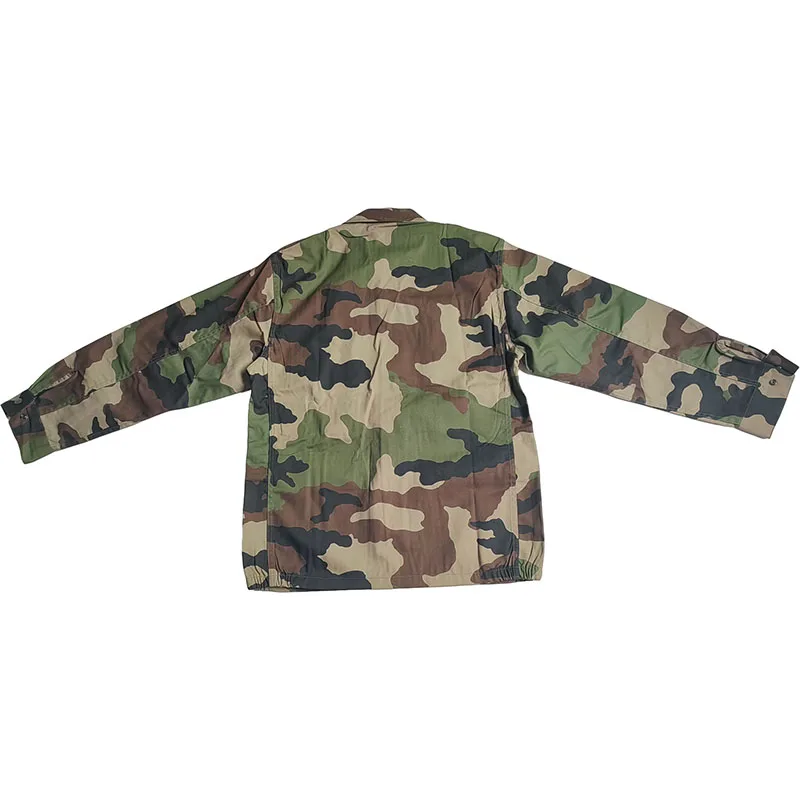 Conjunto camuflado completo para verano
