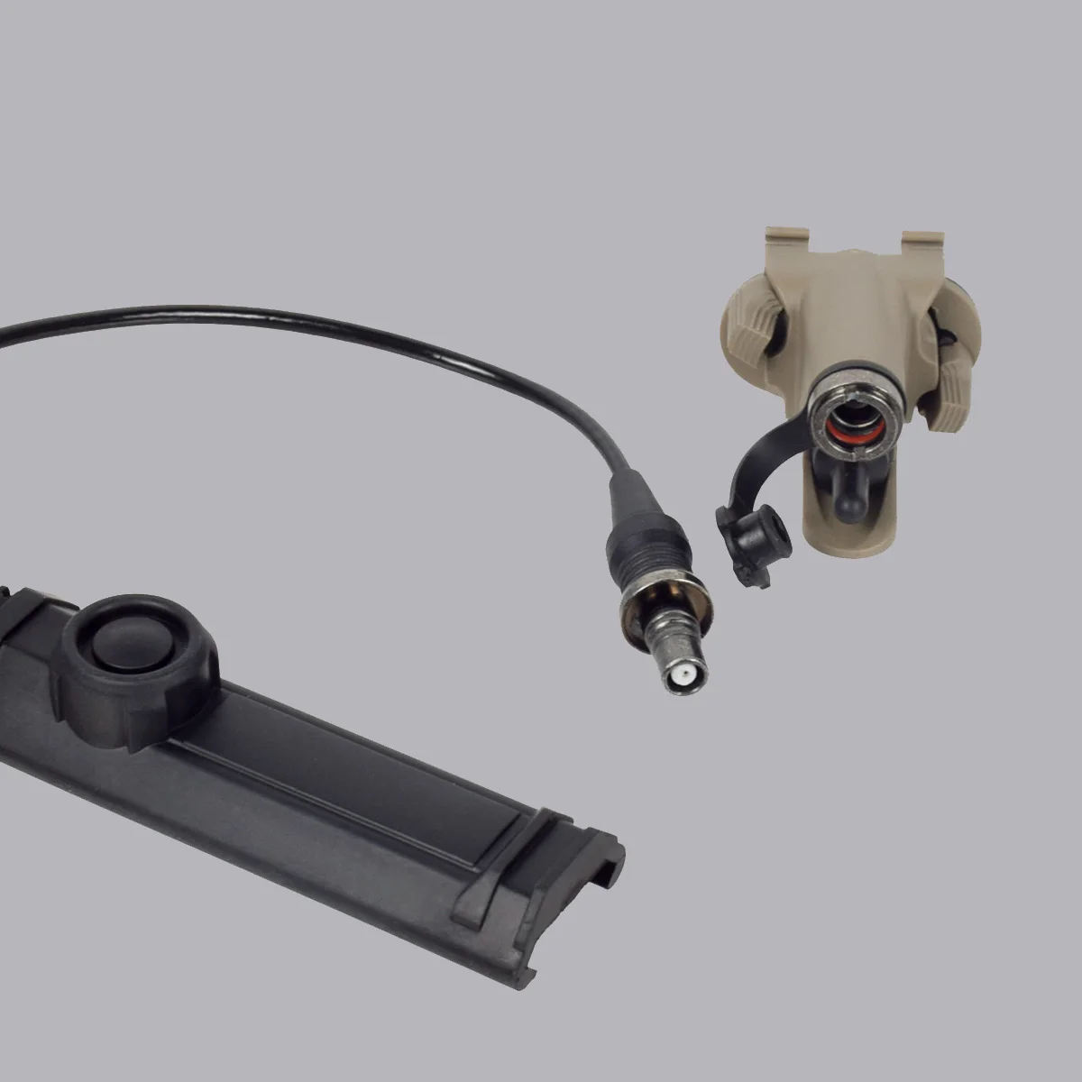 Linterna táctica SureFire X300 Ultra con interruptor remoto - imagen 2