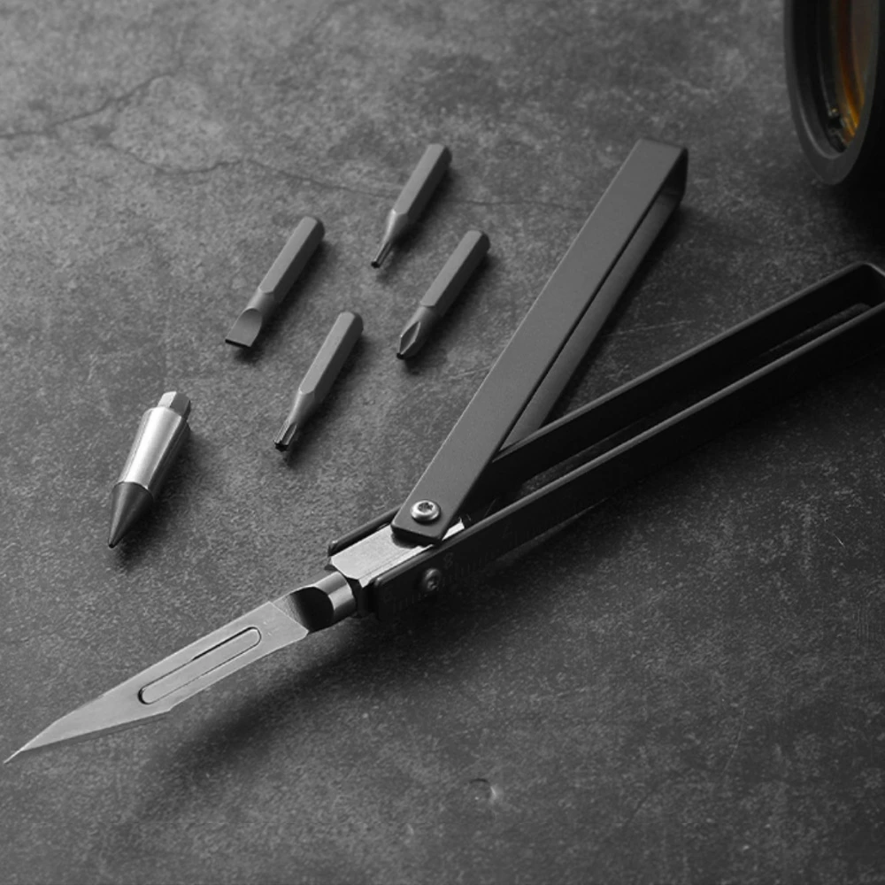 Herramienta plegable EDC con cabezal de destornillador