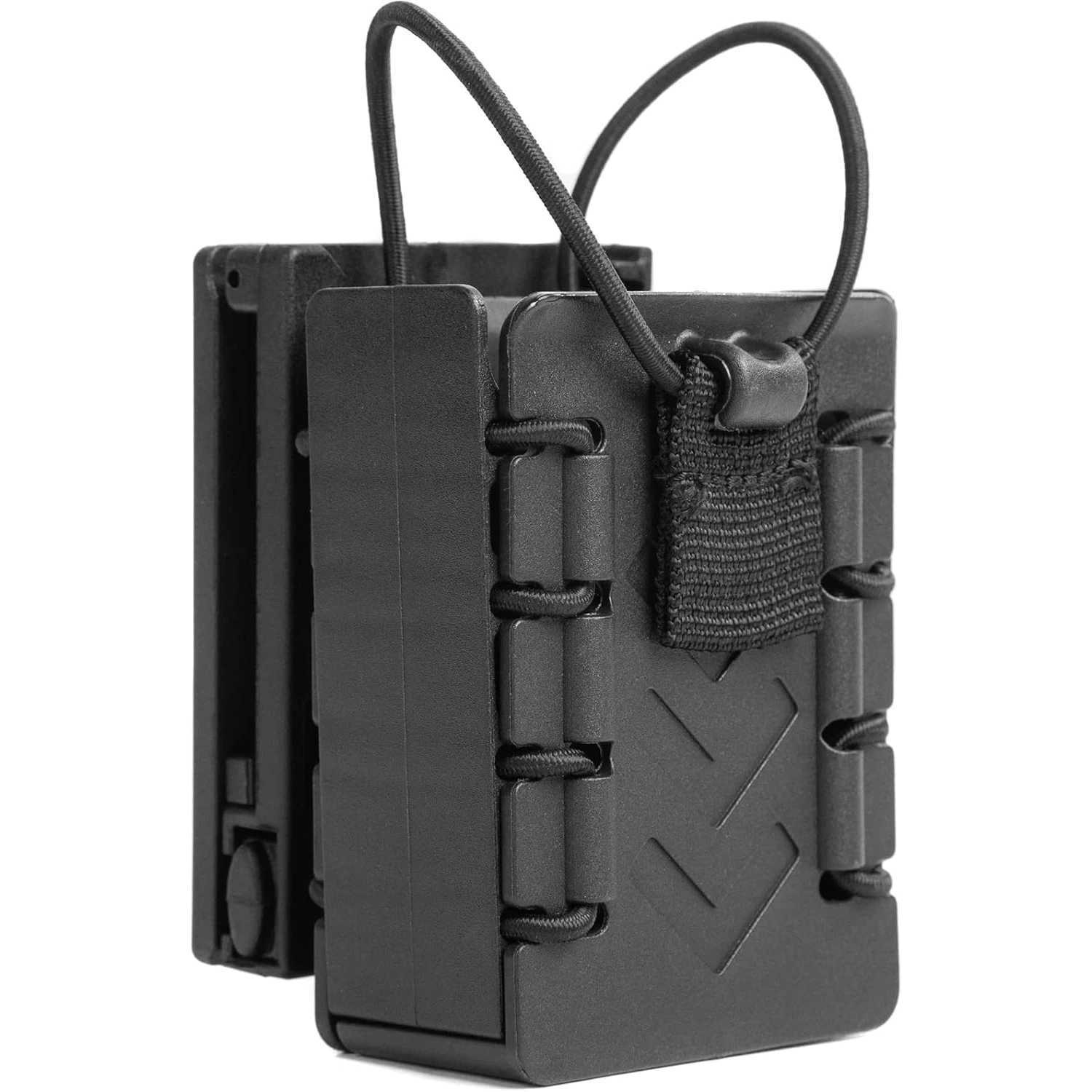 Radio insertado en la funda mostrando sujeción