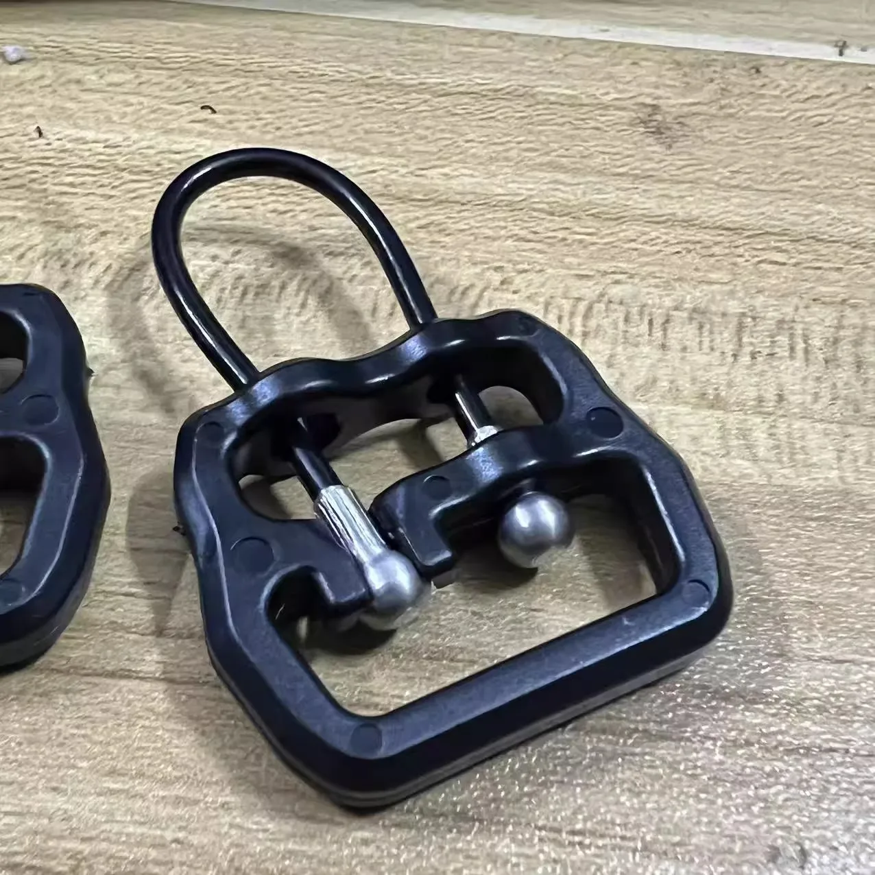 Hebilla liberación rápida de acero para correas tácticas negras - imagen 4