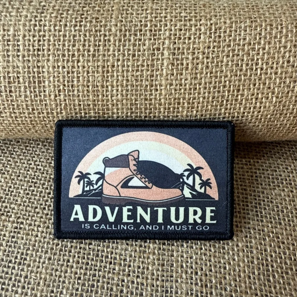 Parche táctico para botas La aventura me llama con gancho y bucle - imagen 4