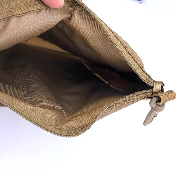 Mochila táctica expandible modular con organización interior-exterior