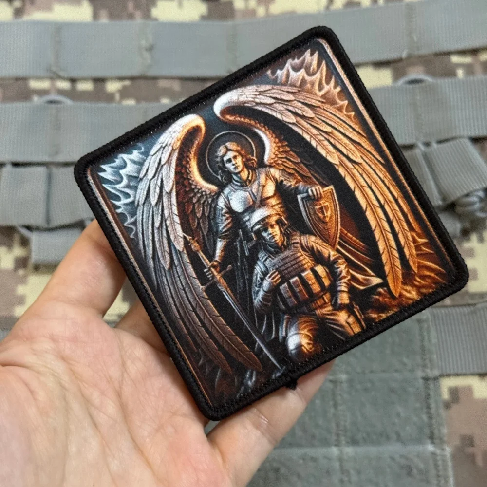Parche táctico Guardian Angel velcro escudo cruzado y espada sagrada