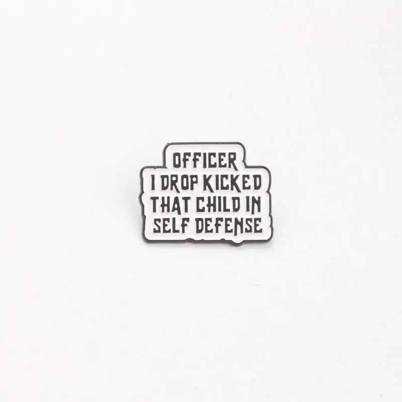 Broche de esmalte frase defensa personal estilo cinético crítico - imagen 4