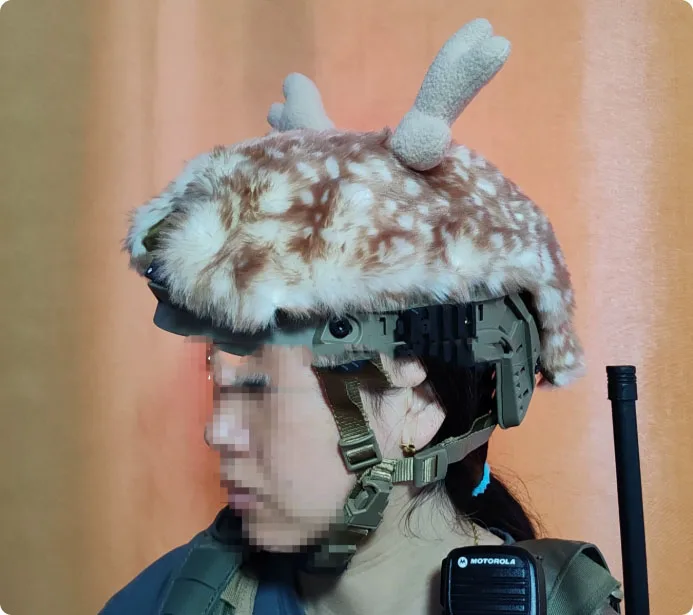 Funda táctica casco corte alto piel de tigre camuflaje invernal blanco - imagen 4