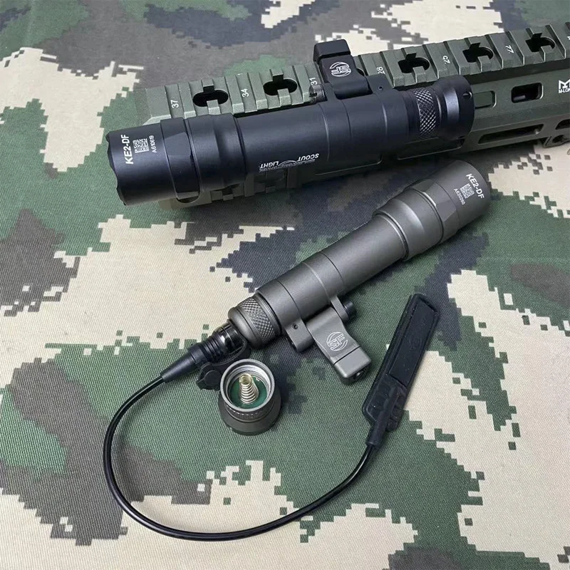 Sotac SF M640 linterna táctica para rifle Airsoft LED, Picatinny - imagen 2