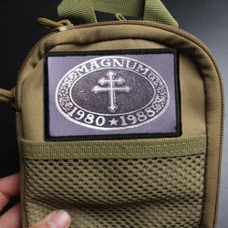 Magnum Cross parche táctico moral con velcro gancho y bucle para ropa