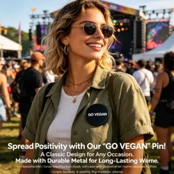 Pin táctico minimalista lema GO VEGAN SPACE broche para solapa