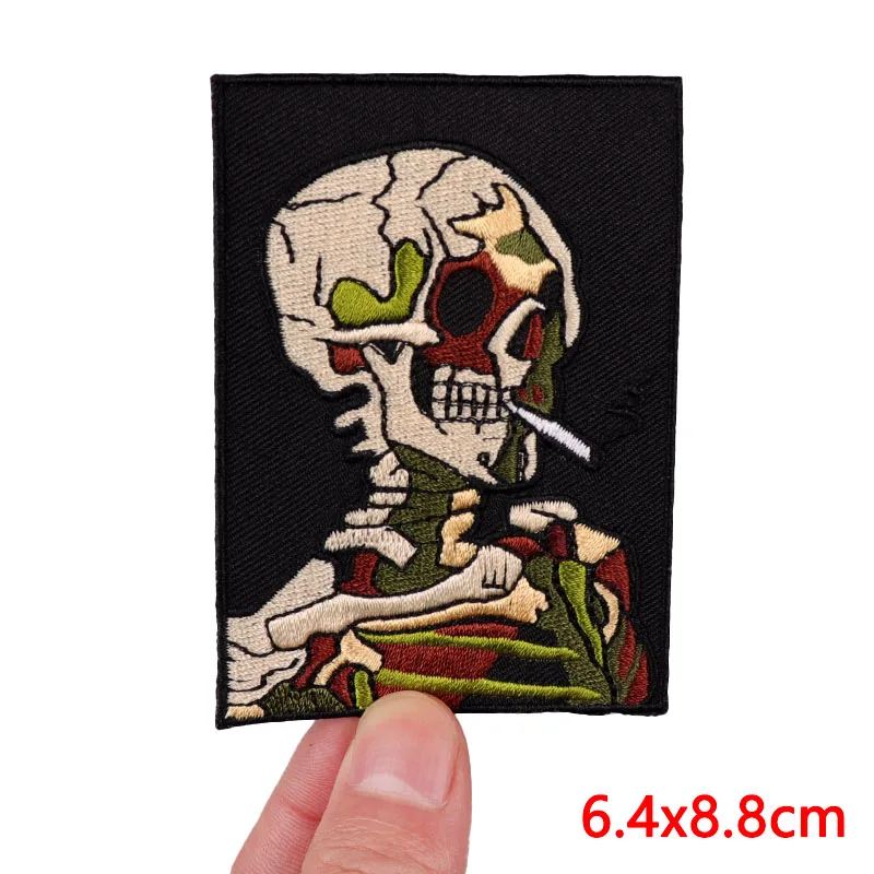 Calavera bordada en chaqueta