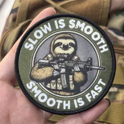 Parche moral táctico Slow Is Smooth Is Fast con velcro para equipamiento
