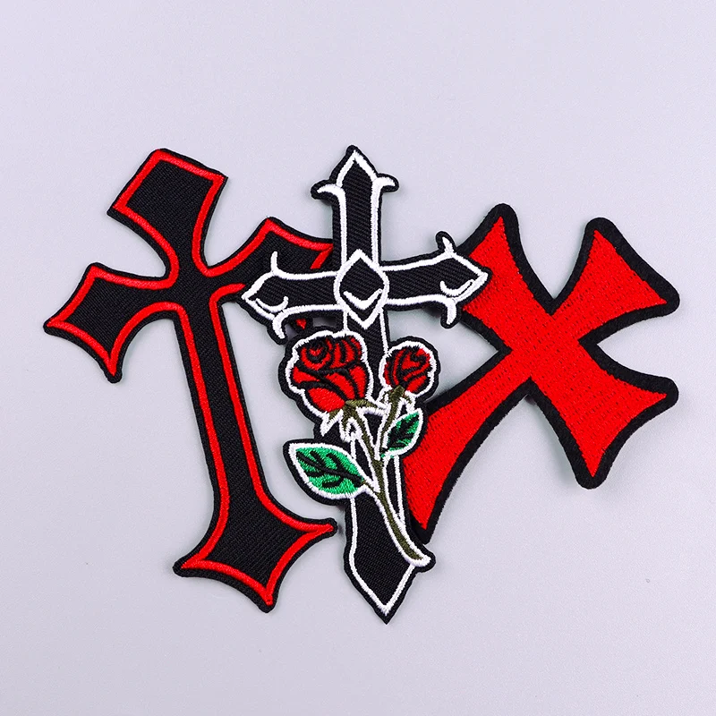 Parches termoadhesivos cruz colorida bordado Jesús oro y plata - imagen 2