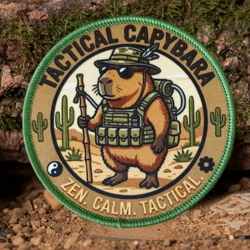 Parche capibara explorador a scratch para brazaletes y mochila - imagen 5