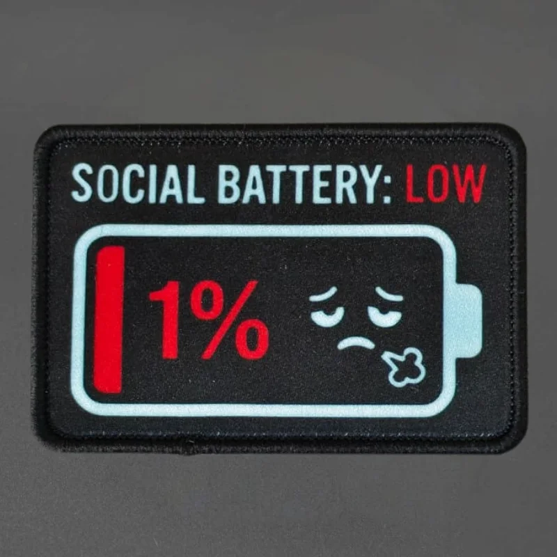 SOCIAL BATTERY Parche táctico gancho y bucle impresos para ropa - imagen 2