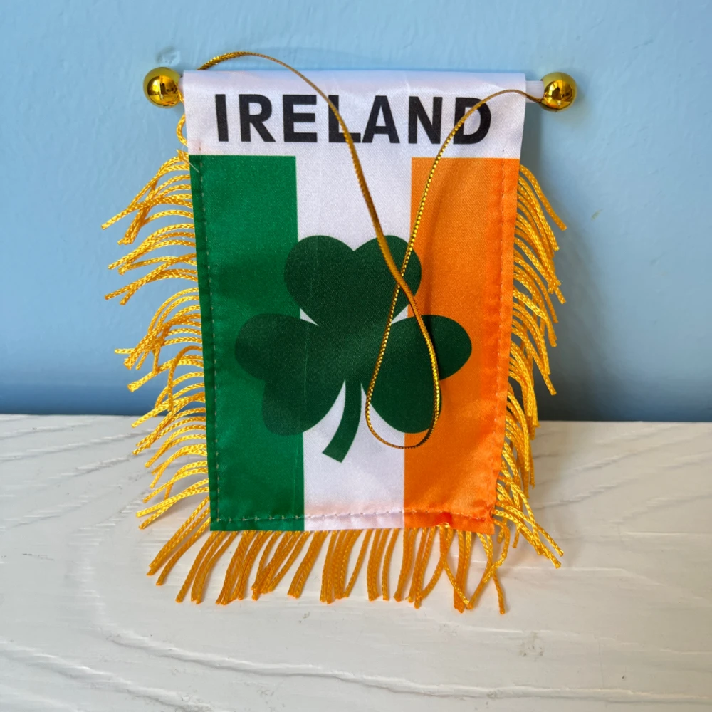 Mini bandera trébol irlandés para ventana coche – Poliés - imagen 3