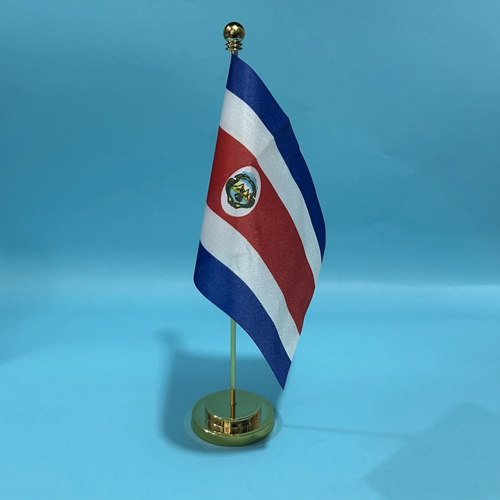 Mástil de plástico y varilla metálica