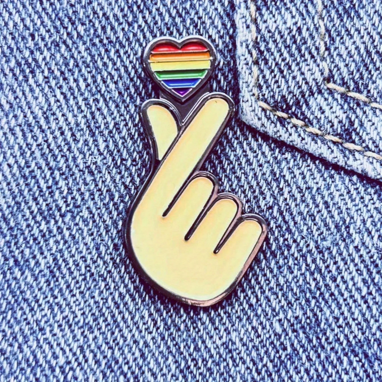 Broche metálico de Halloween con insignia para ropa y chaquetas - imagen 4