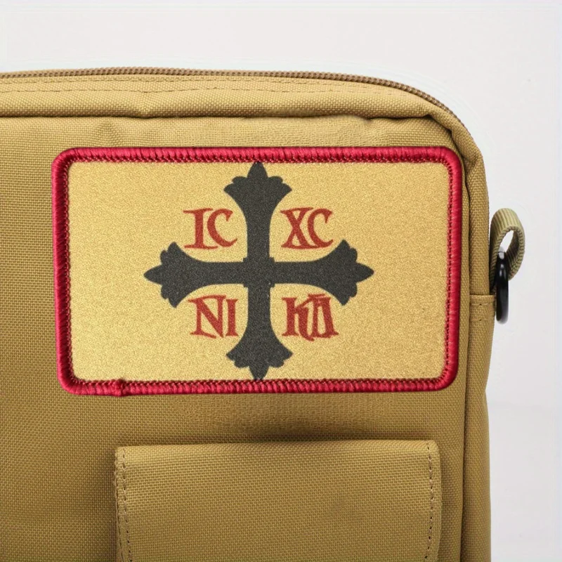 Parche táctico cruz estampada con velcro para chaleco y mochila - imagen 3