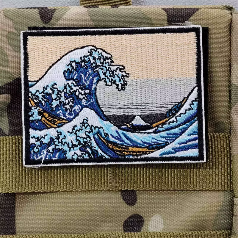 Parche táctico bordado olas marinas con velcro para ropa y mochilas - imagen 5