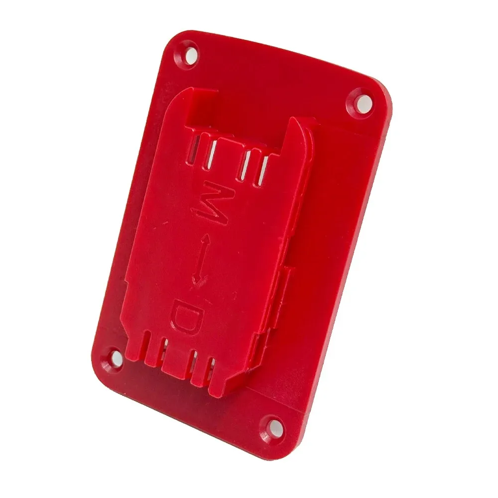 Soporte rojo para herramientas eléctrico colgado