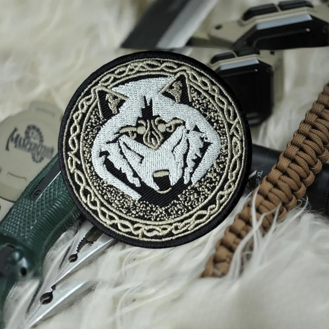 Parche táctico bordado lobo con velcro para equipo militar - imagen 3